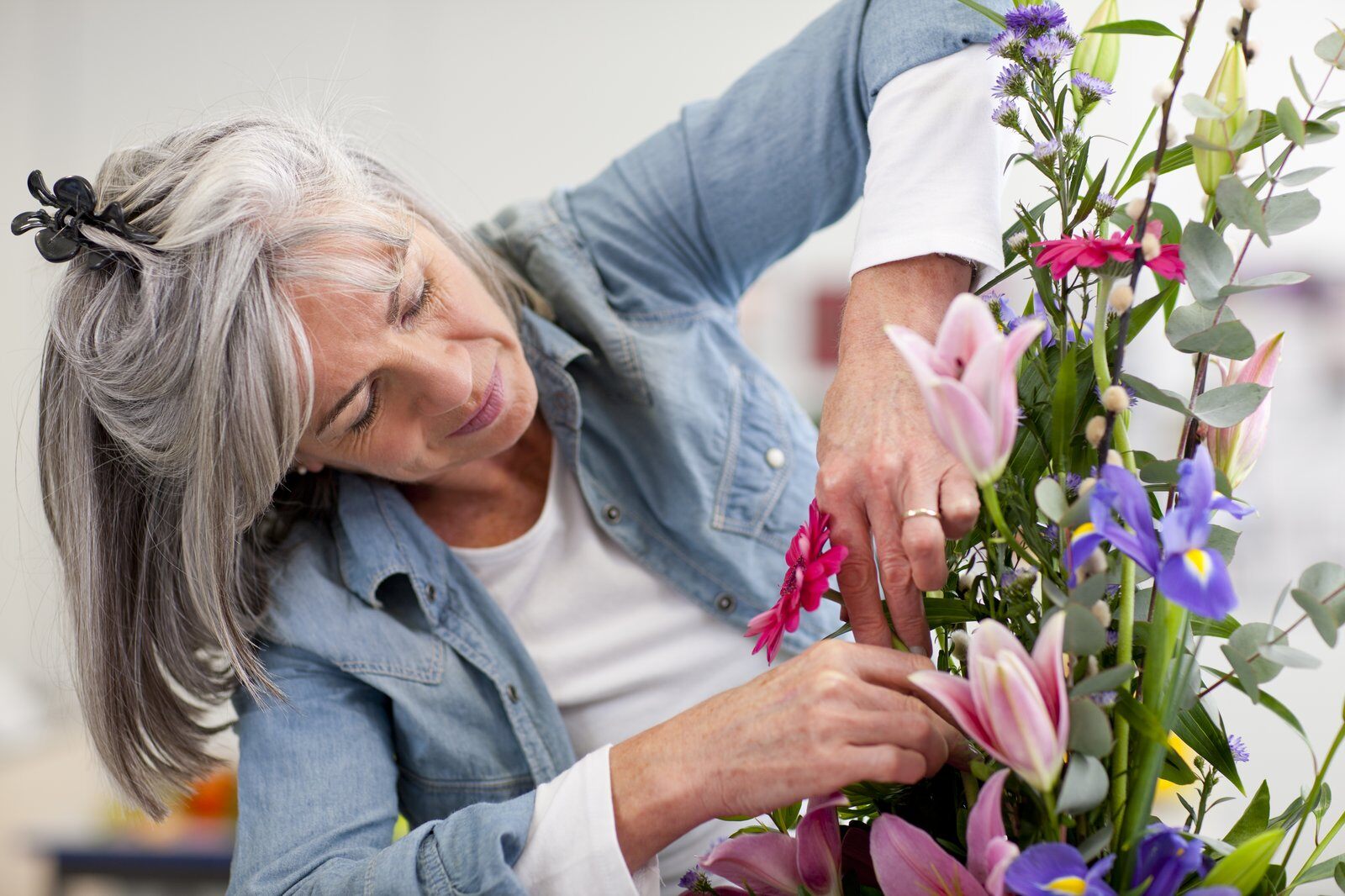 Flower arranging retirement community